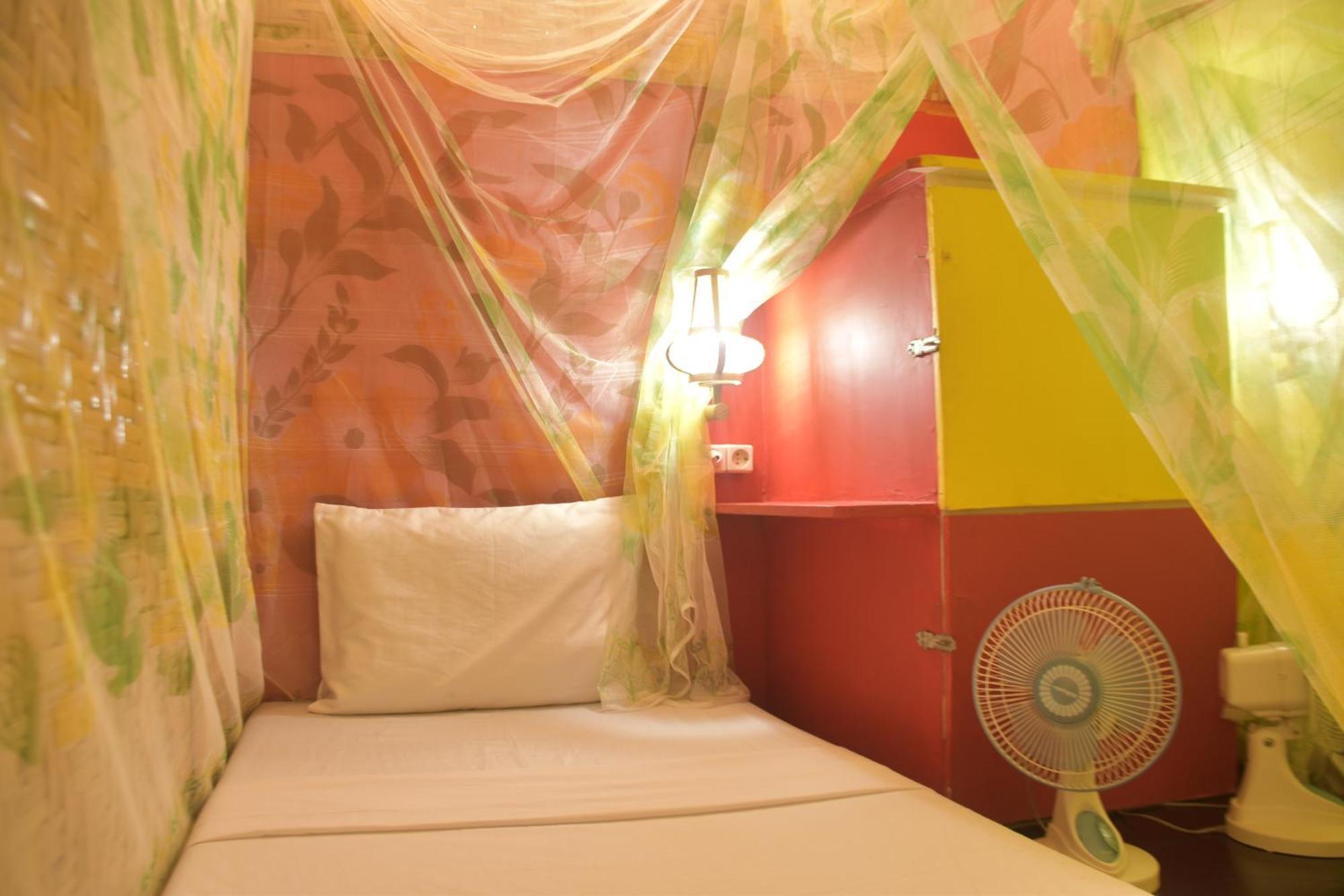 The Rabbit Tree Hostel Gili Meno Exterior foto